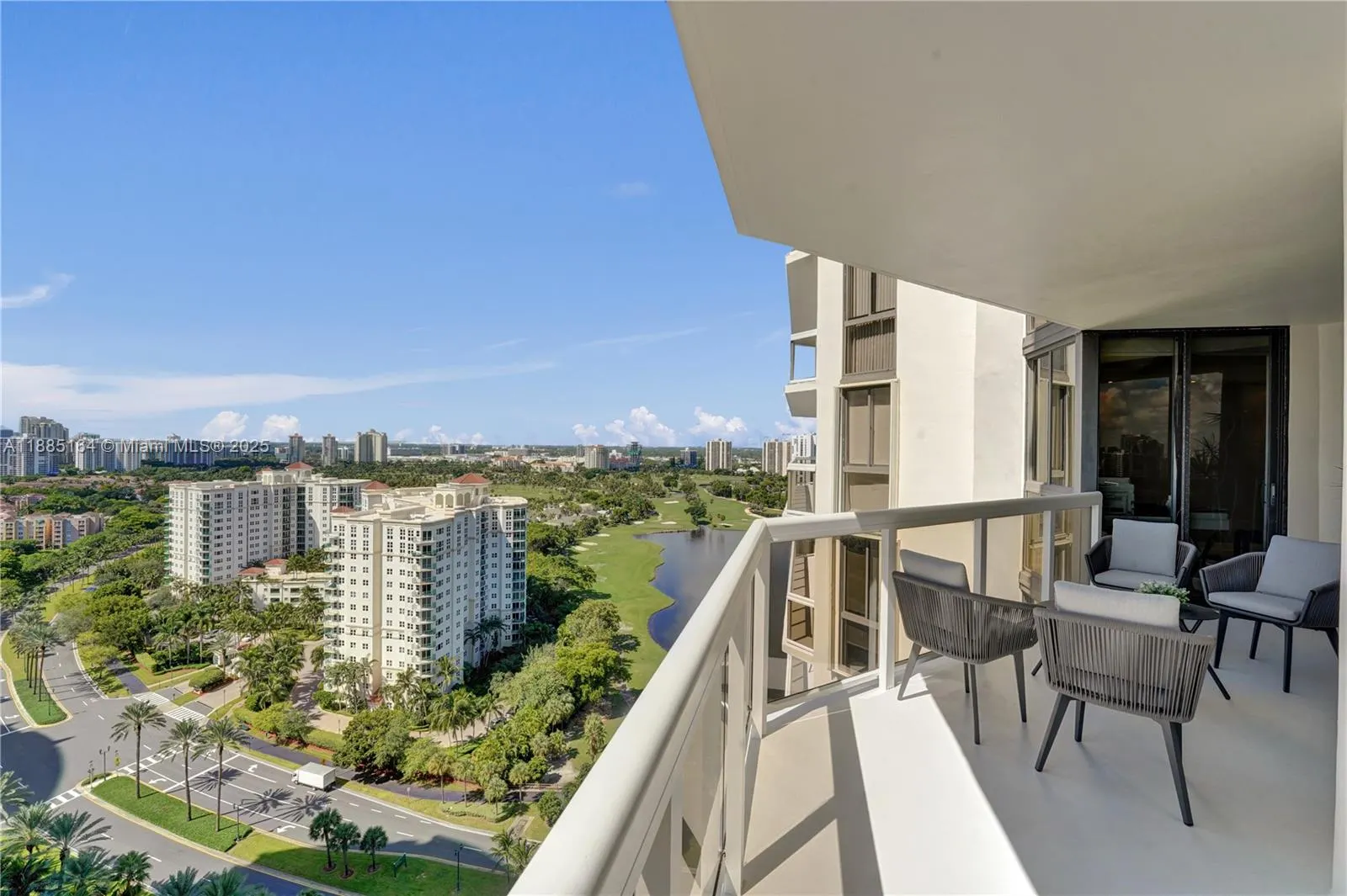 20185 E Country Club Dr, #2304