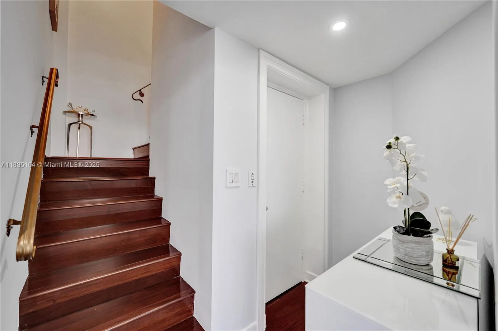 20185 E Country Club Dr, #2304
