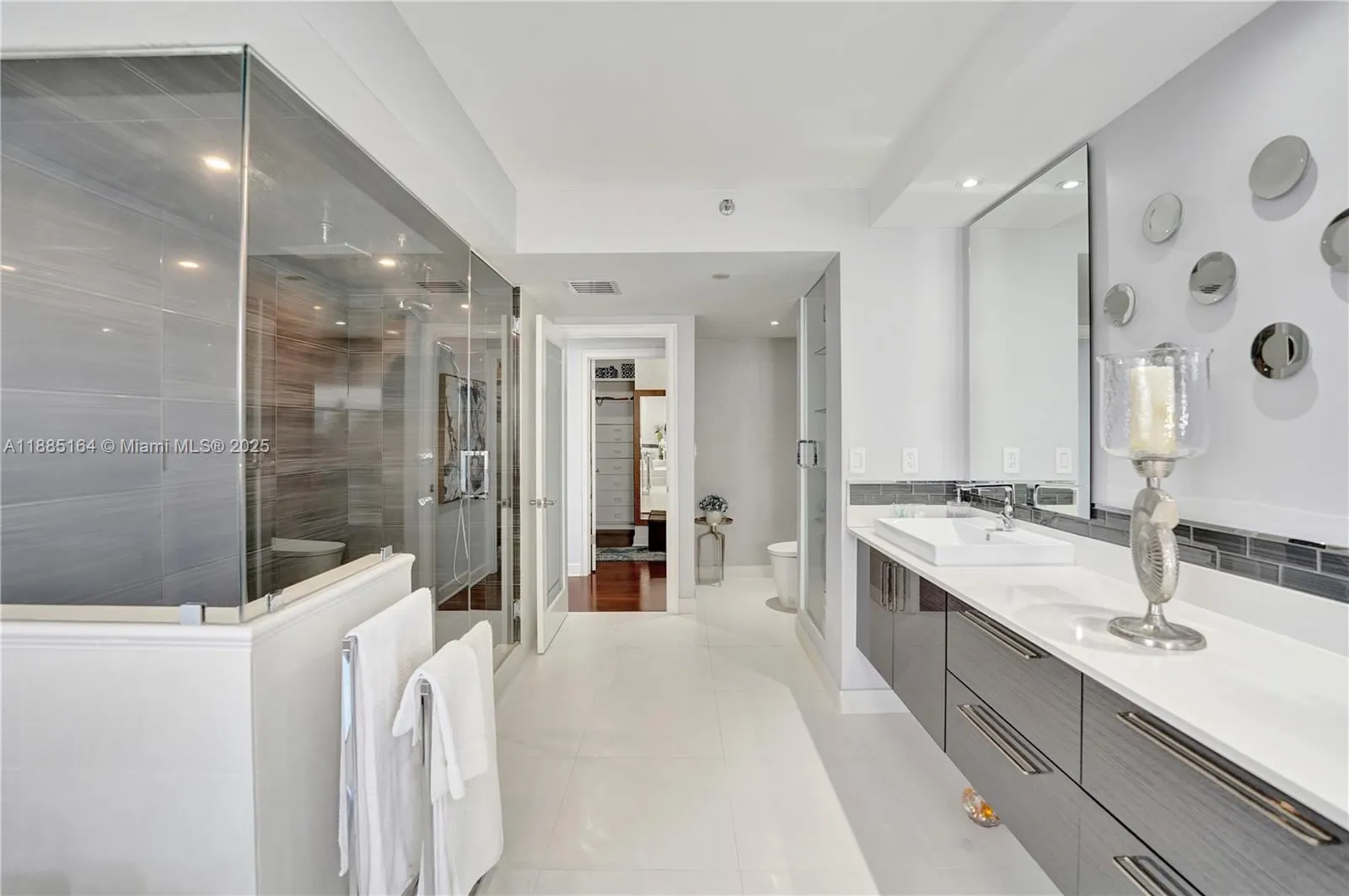 20185 E Country Club Dr, #2304