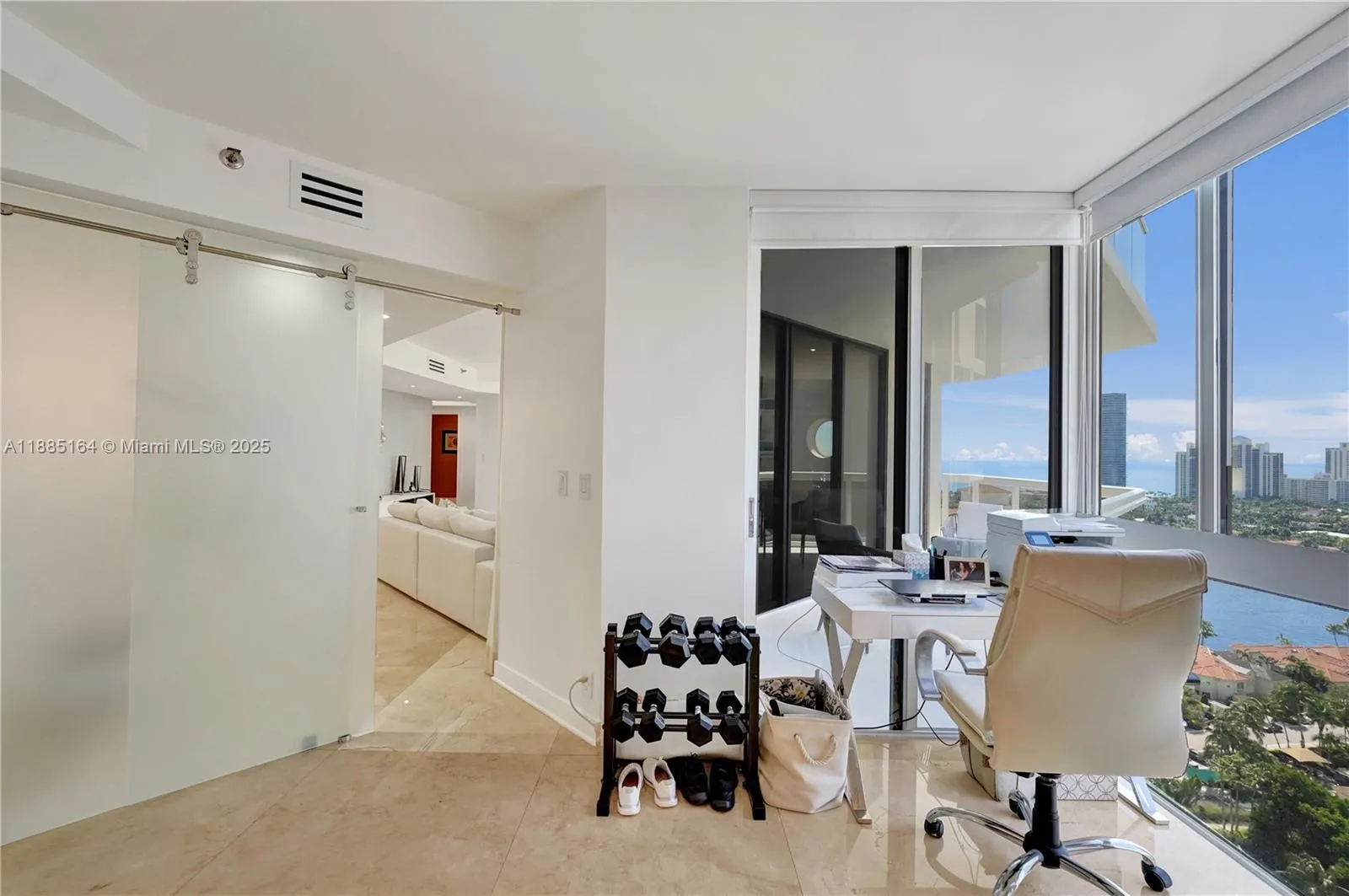 20185 E Country Club Dr, #2304