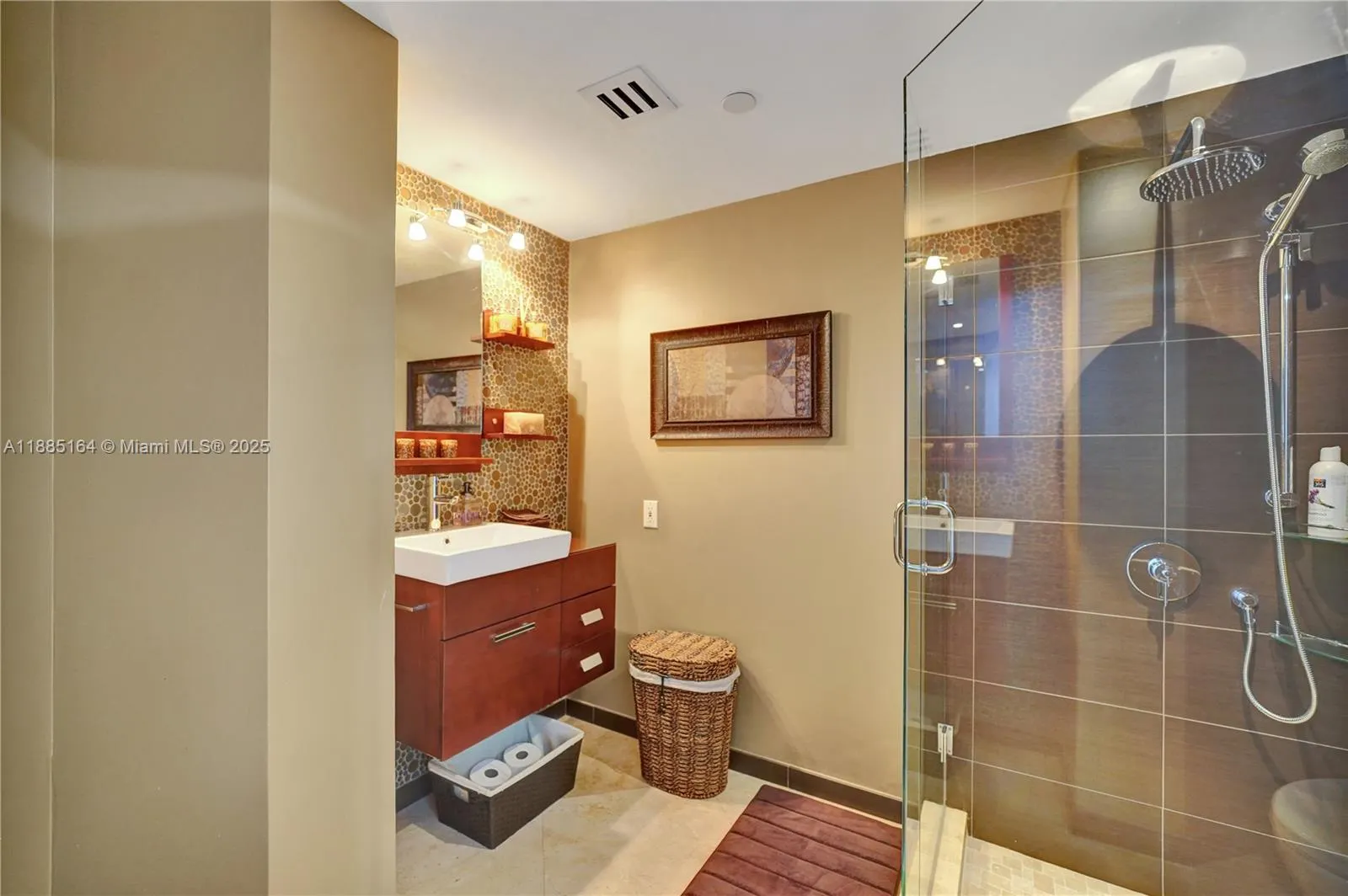 20185 E Country Club Dr, #2304