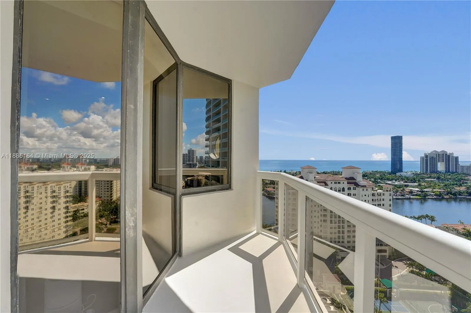 20185 E Country Club Dr, #2304