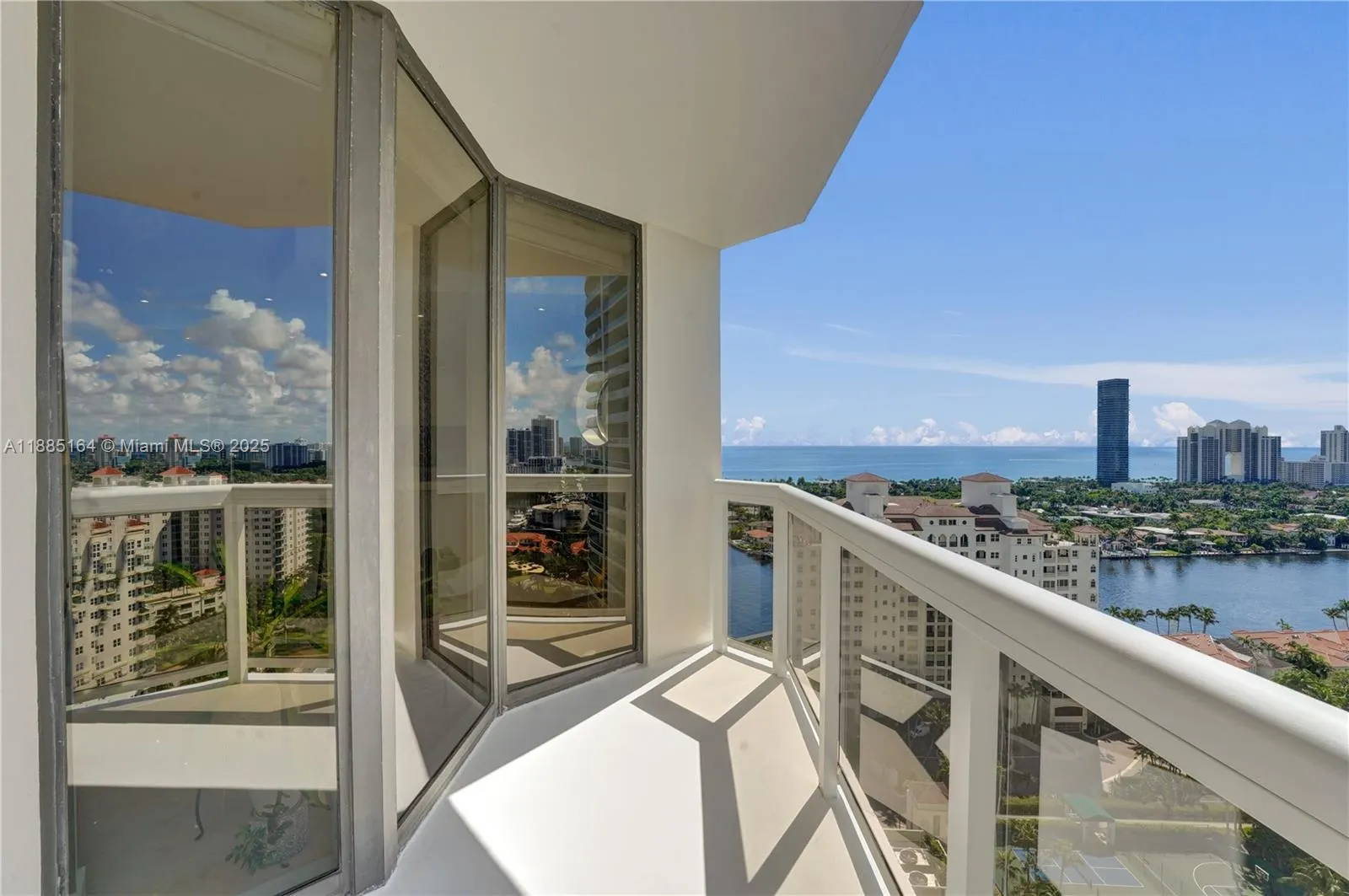 20185 E Country Club Dr, #2304