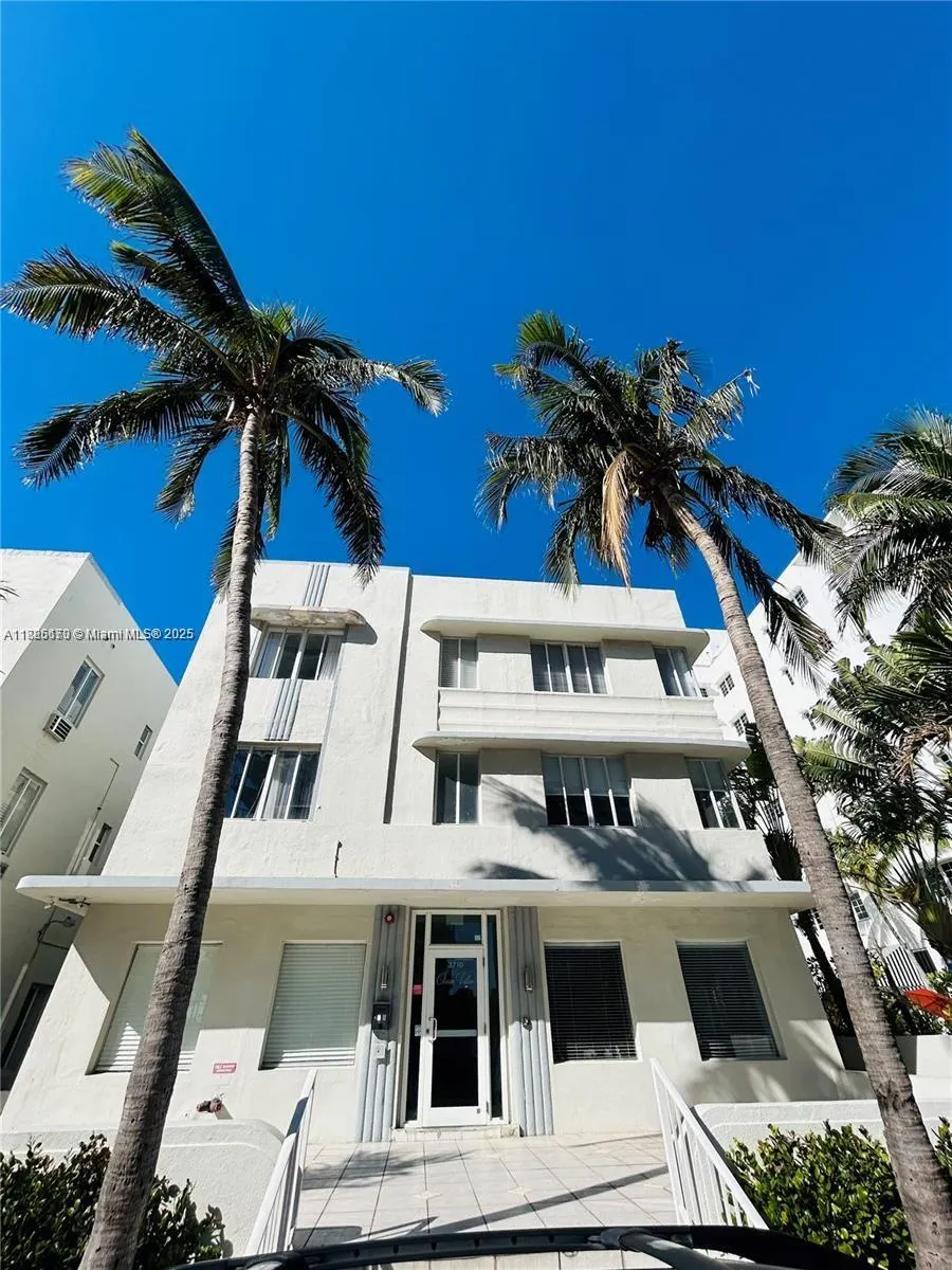 3710 Collins Ave, #N-200
