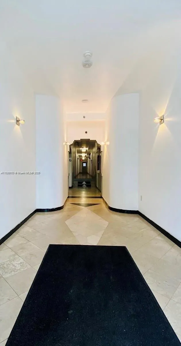 3710 Collins Ave, #N-200