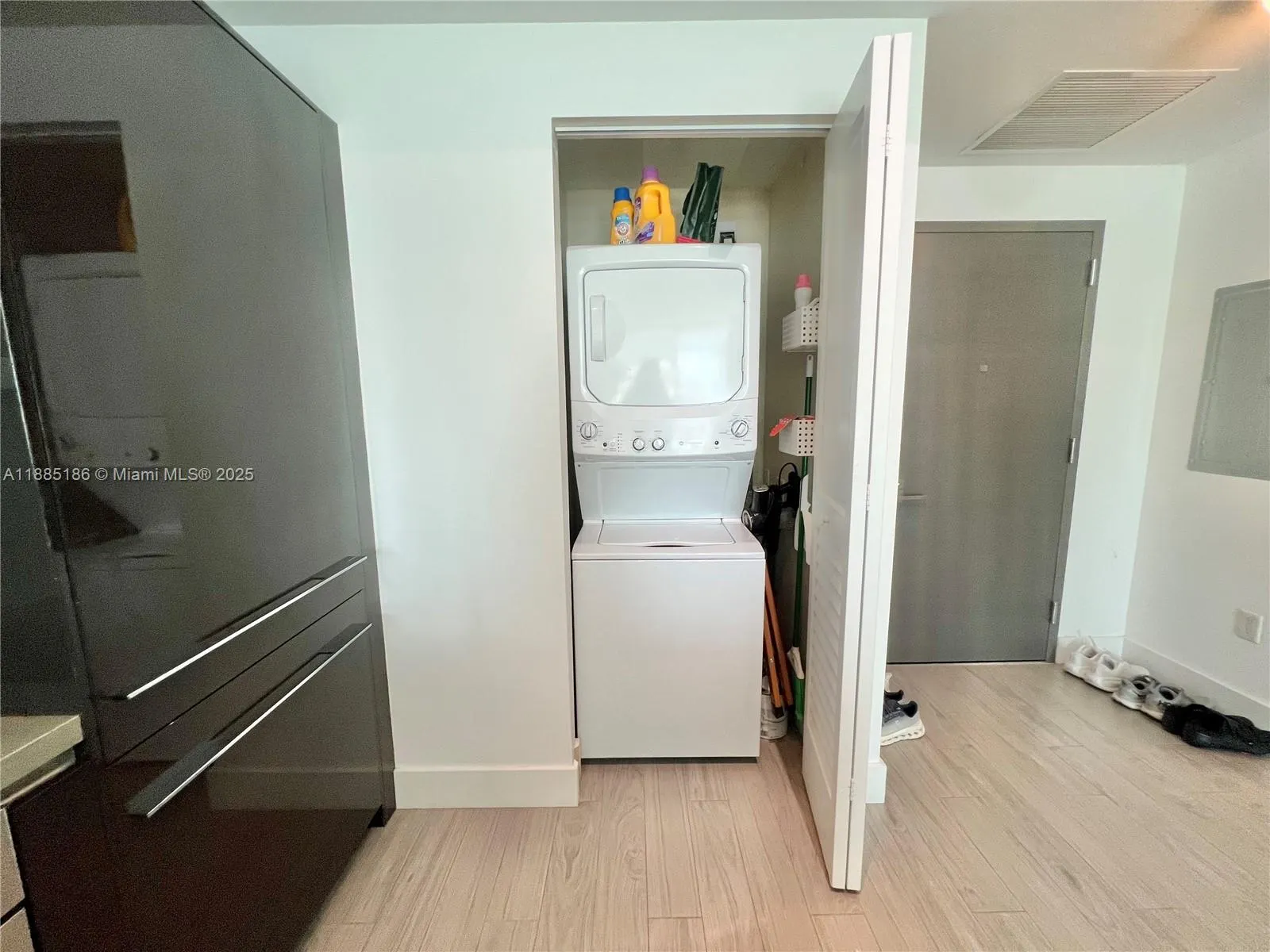 1080 Brickell Ave, #2206