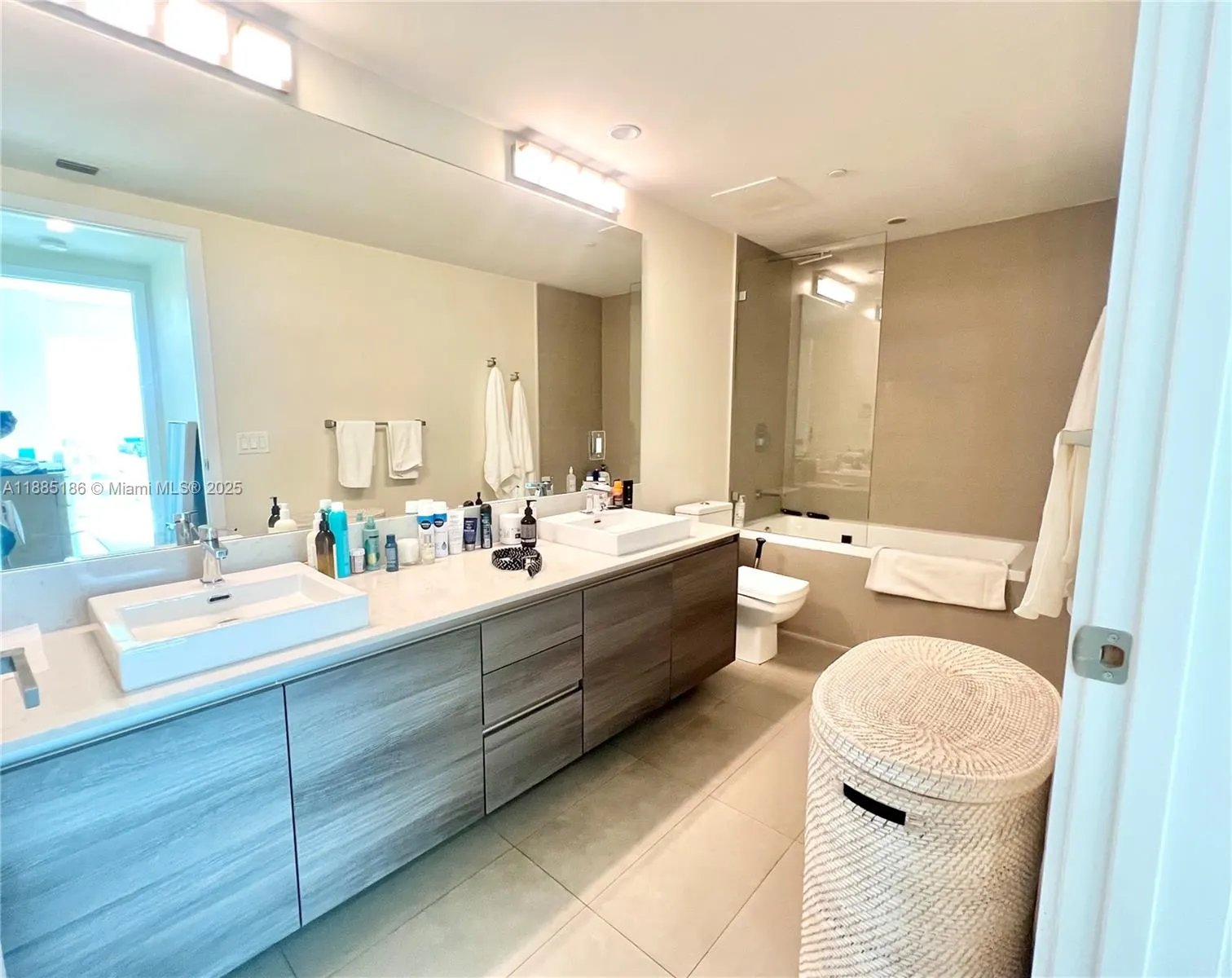 1080 Brickell Ave, #2206