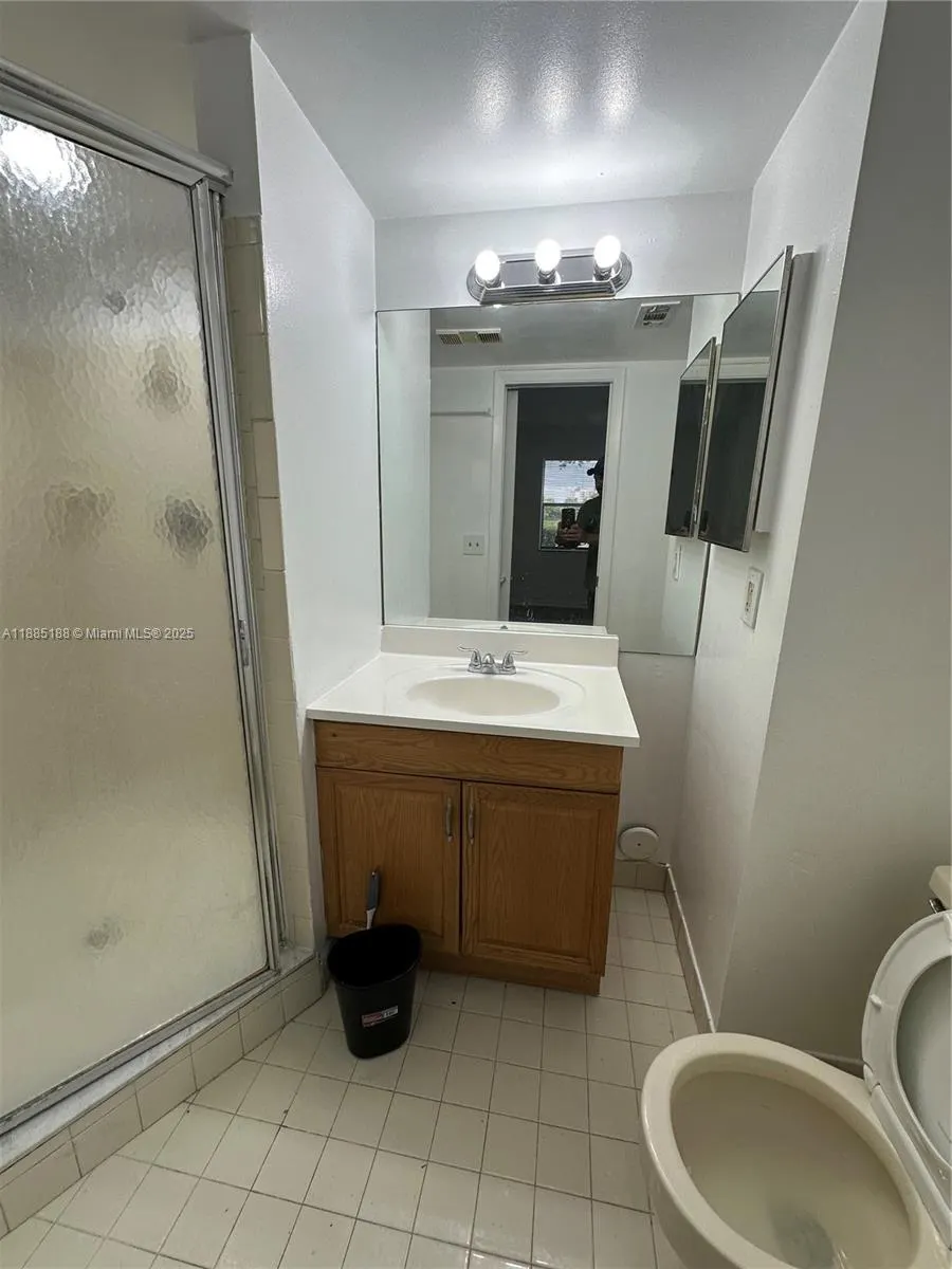 9000 NW 28th Dr, #1-109