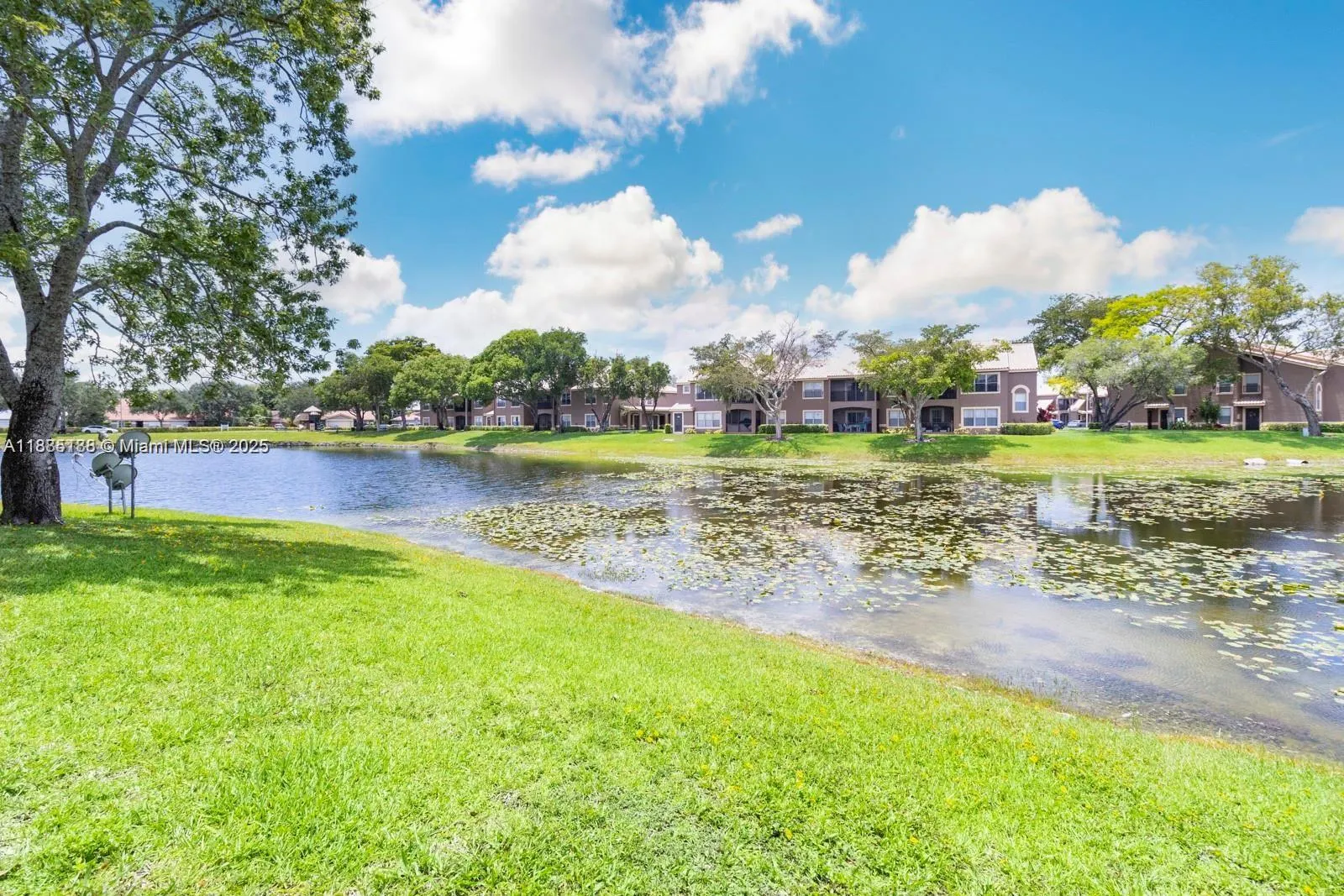 9000 NW 28th Dr, #1-109