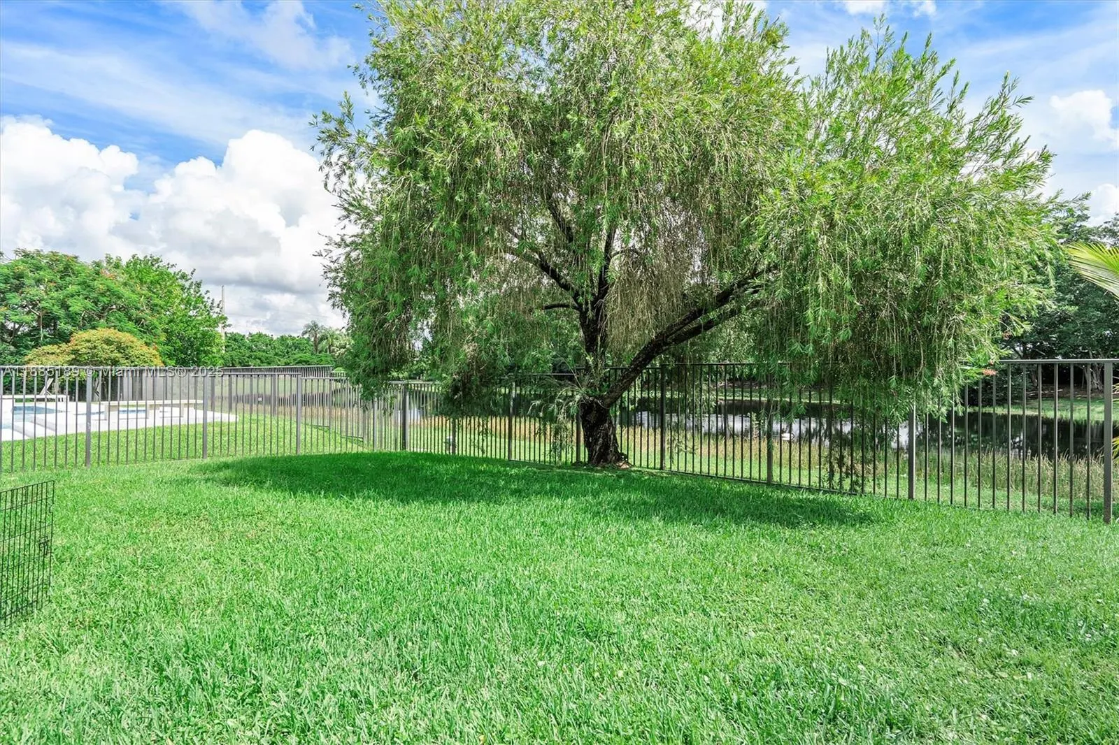 430 Alexandra Cir