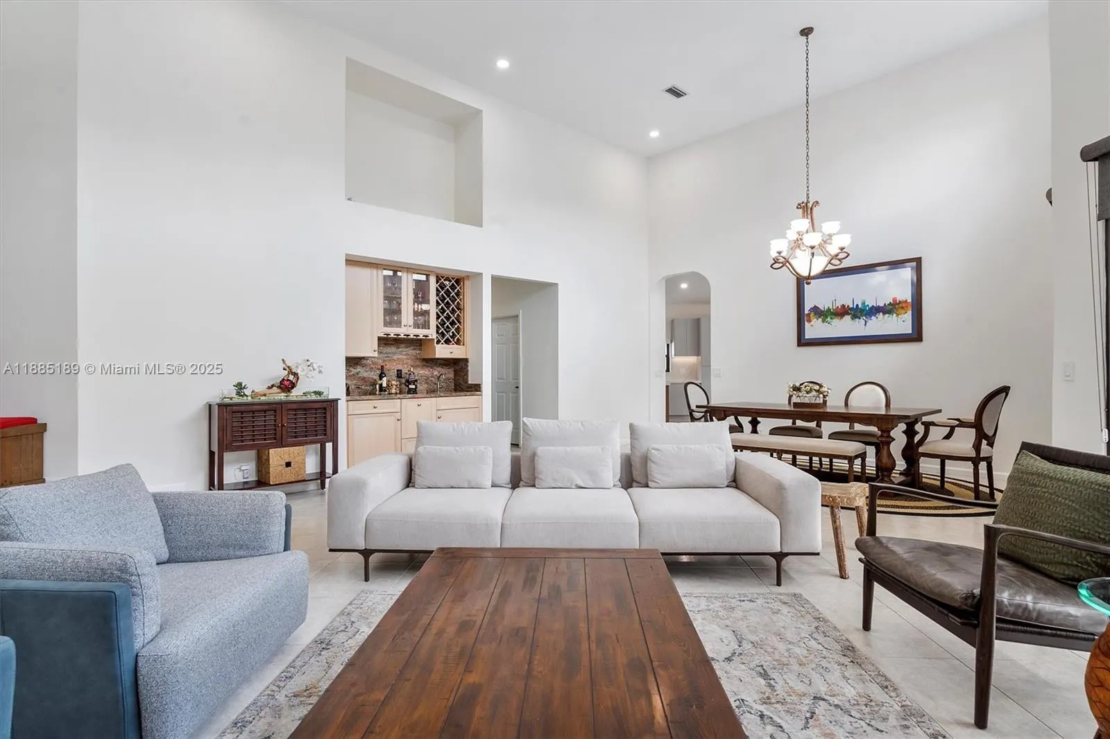 430 Alexandra Cir