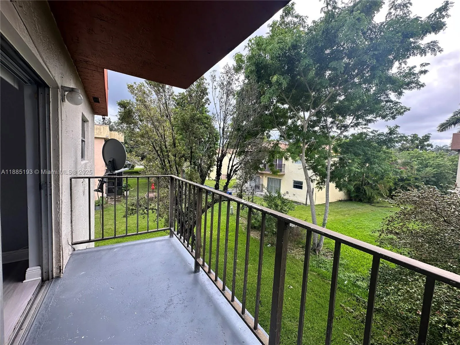 13984 NE 2nd Ct, #3-2-3