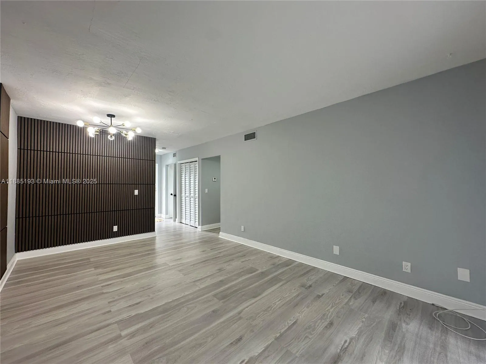 13984 NE 2nd Ct, #3-2-3