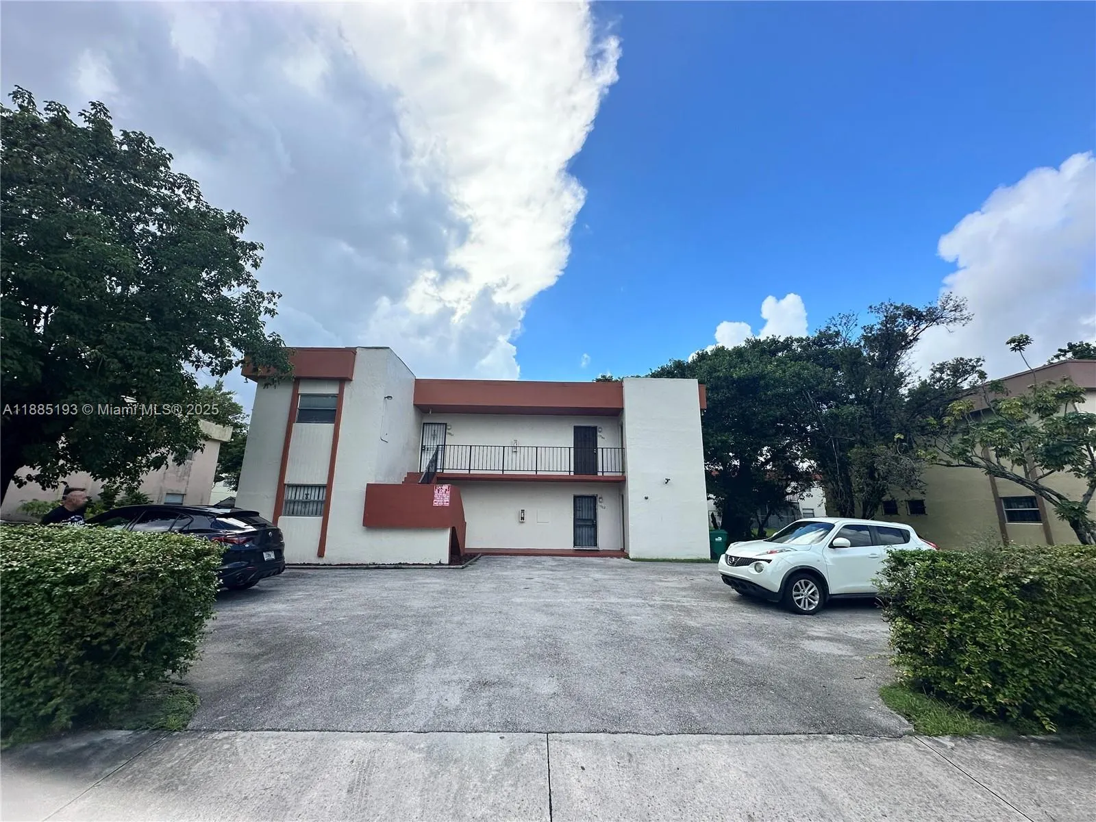 13984 NE 2nd Ct, #3-2-3