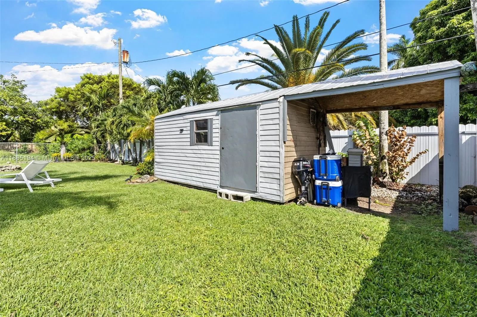 53 NW 19th St