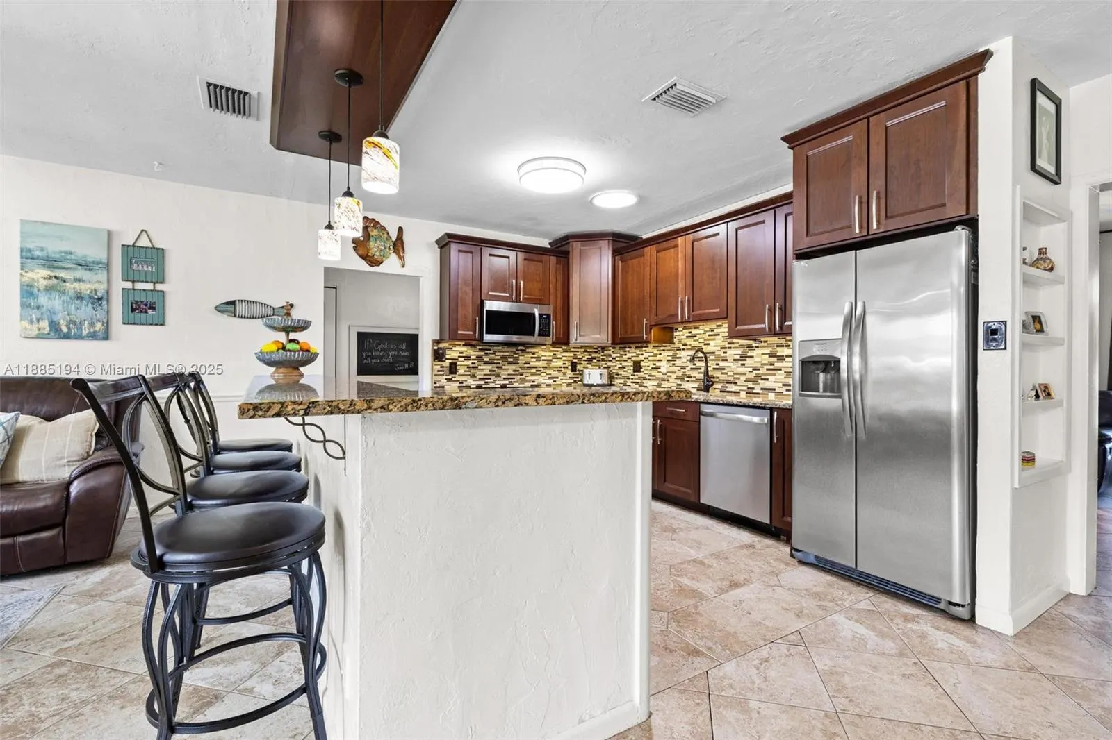 53 NW 19th St