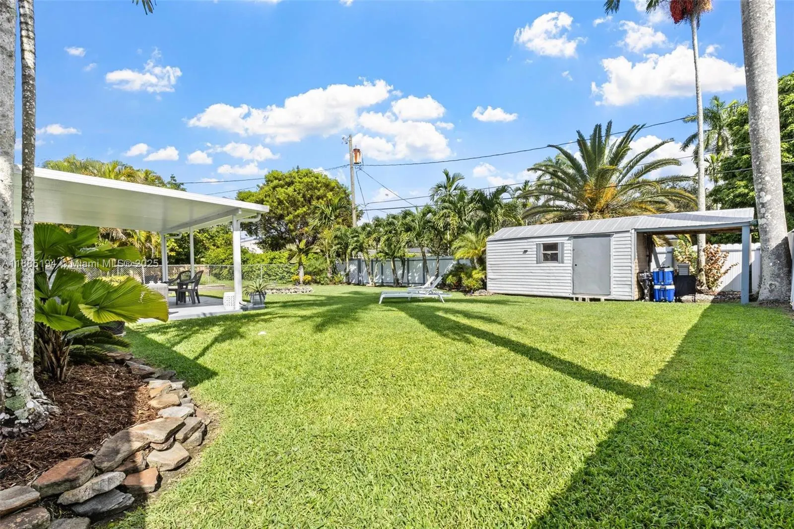 53 NW 19th St