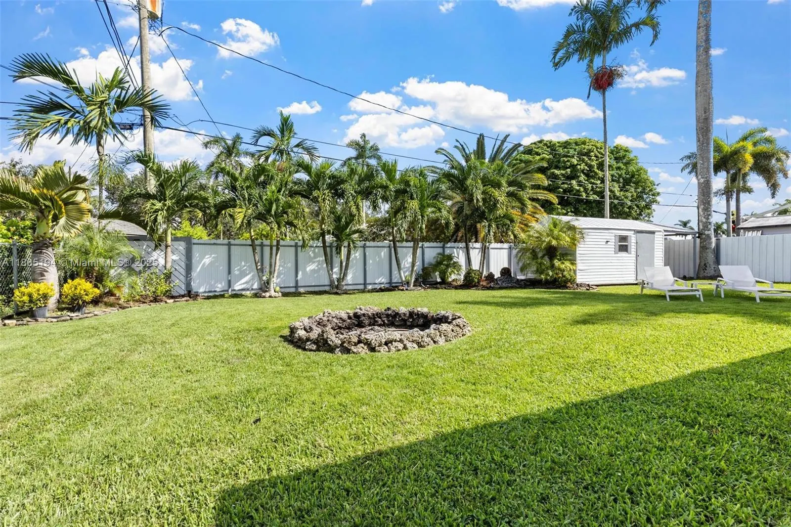 53 NW 19th St