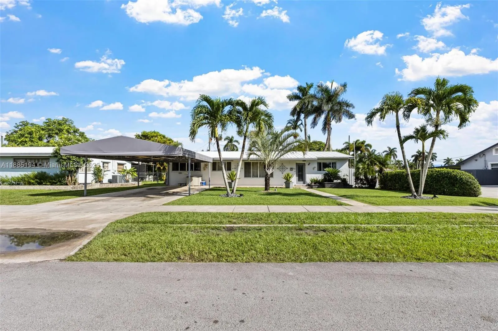 53 NW 19th St