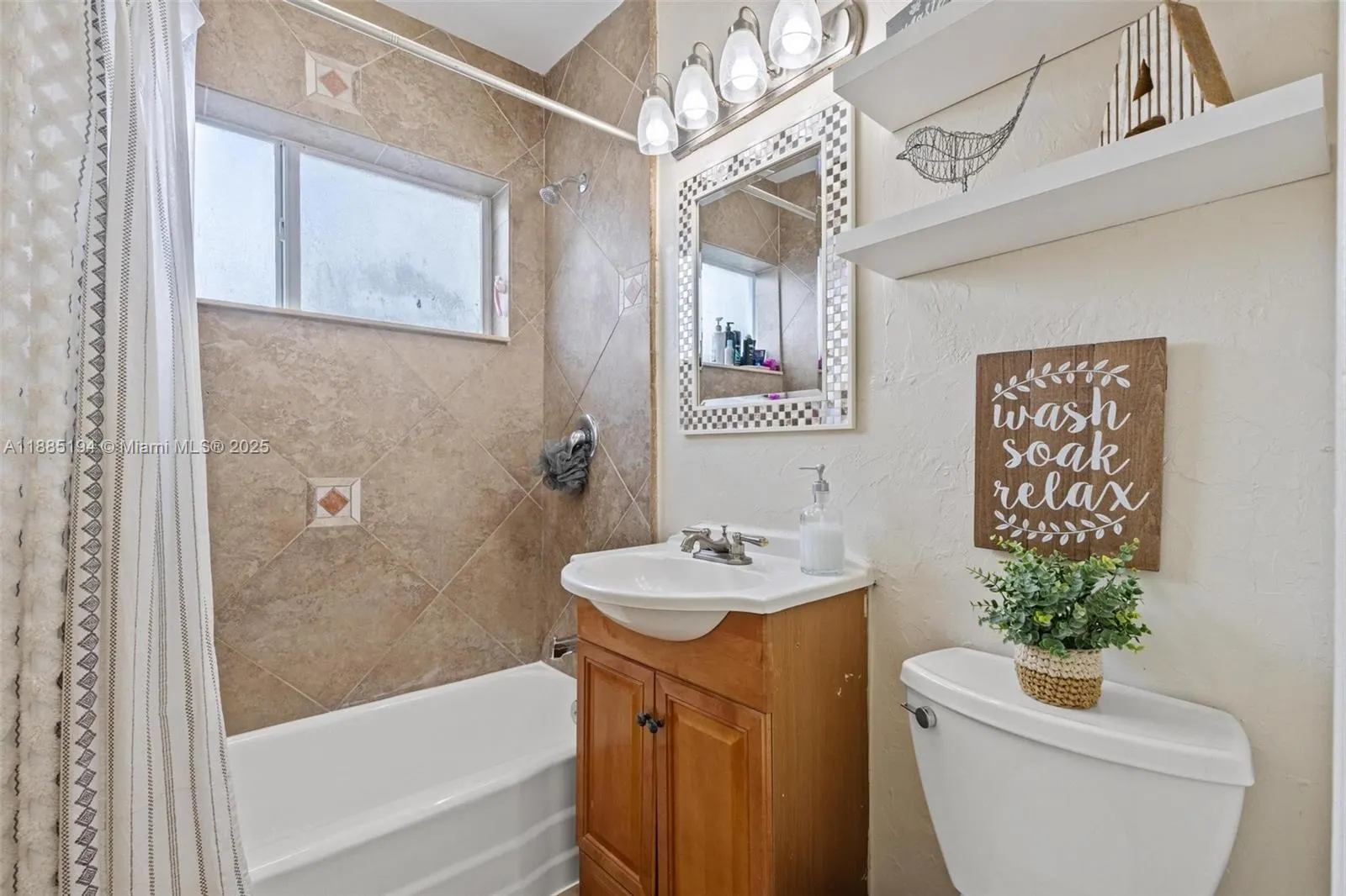 53 NW 19th St