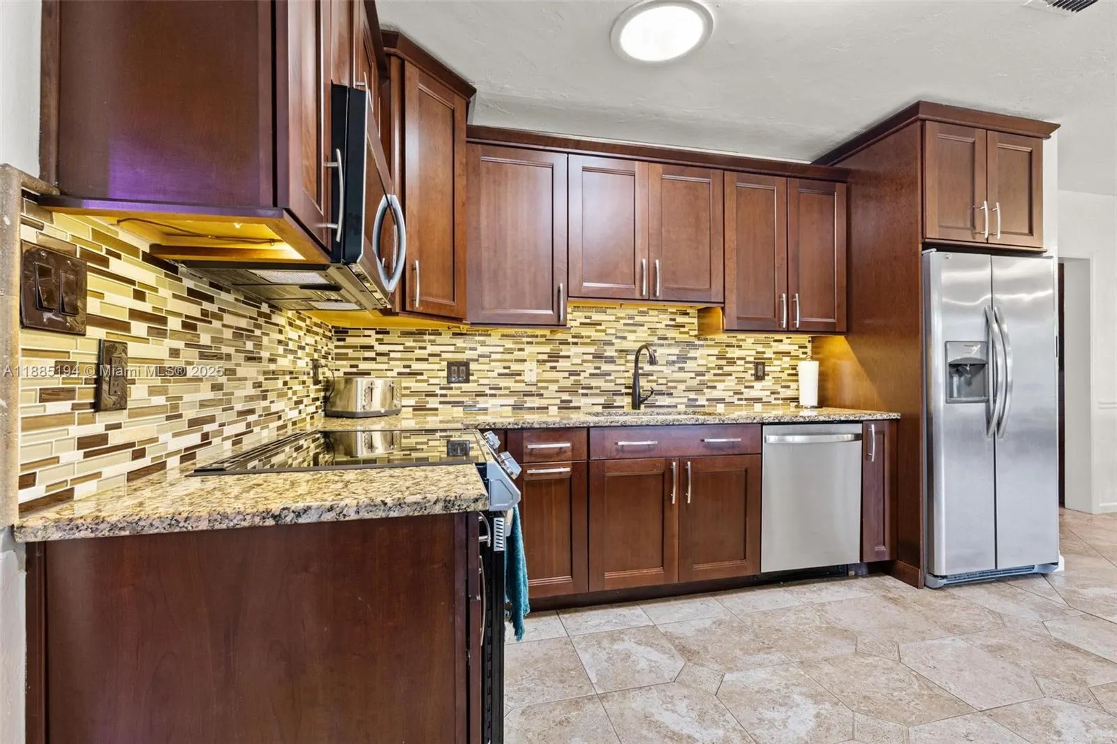 53 NW 19th St
