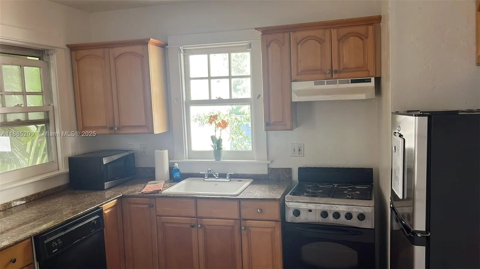 315 Eucalyptus St, #5