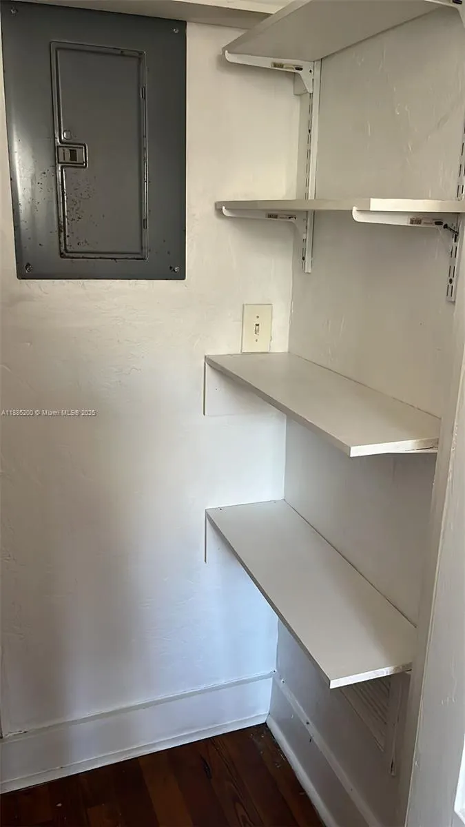 315 Eucalyptus St, #5