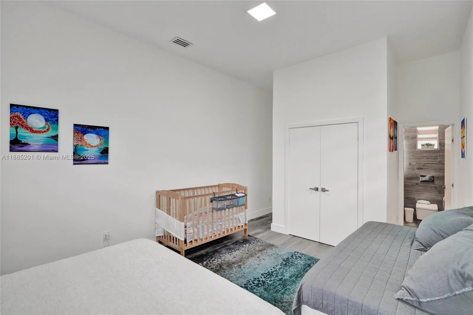 3784 Sheridan Ave