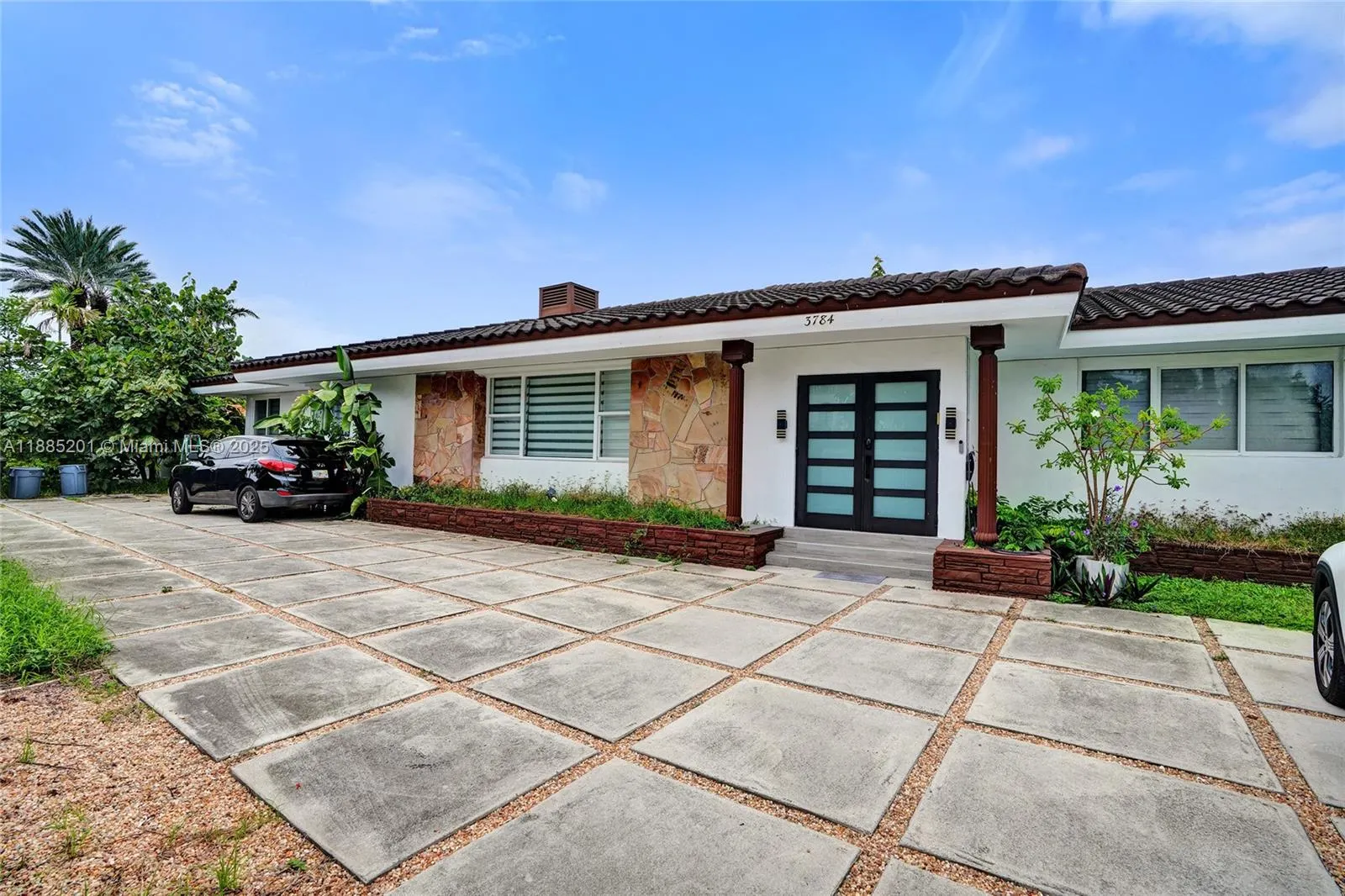 3784 Sheridan Ave