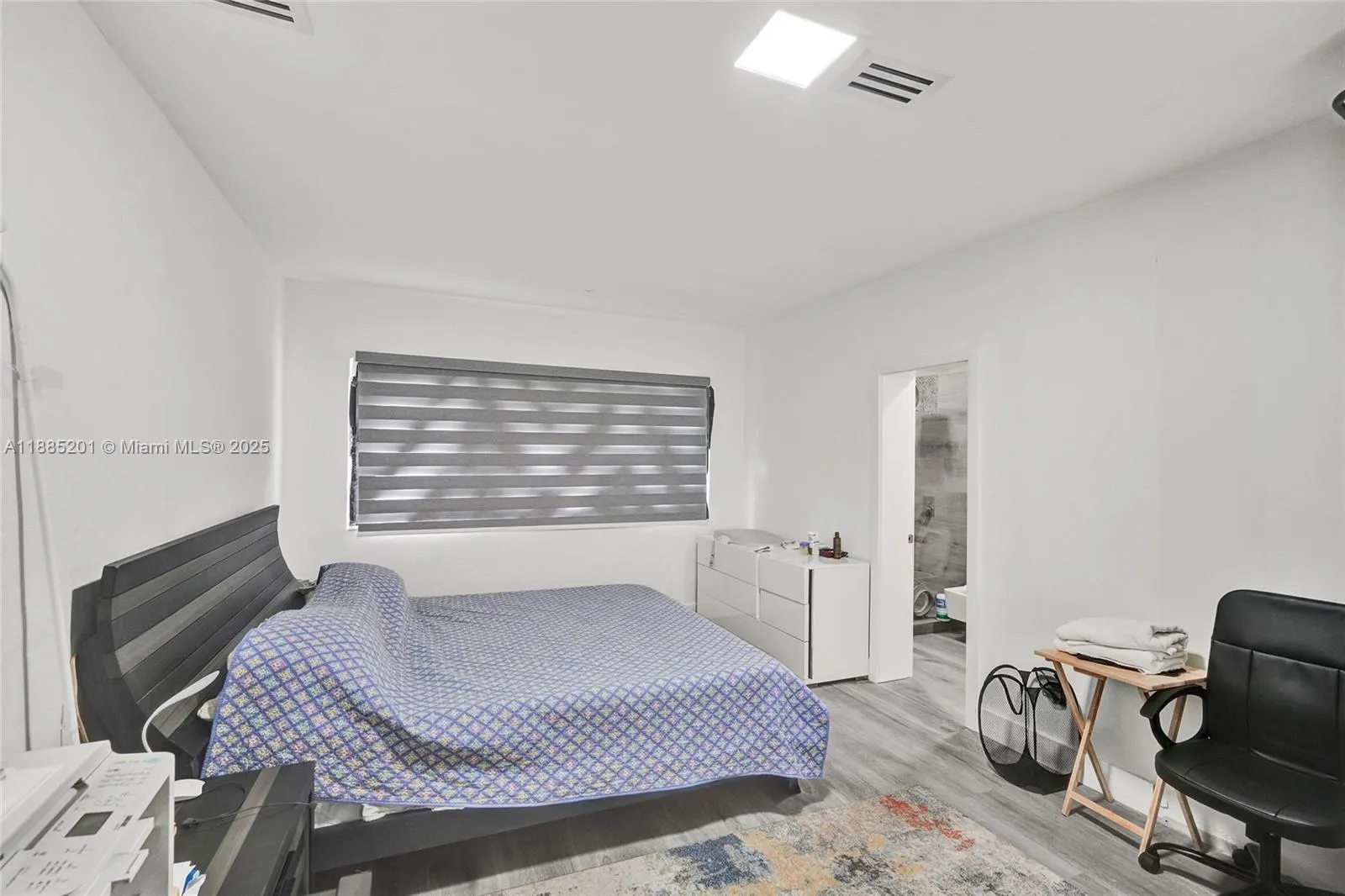 3784 Sheridan Ave