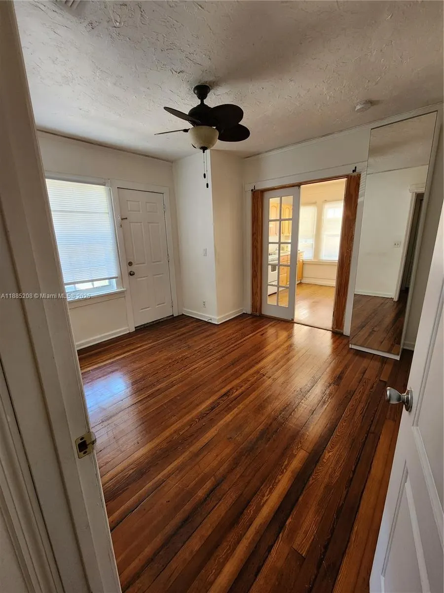 315 Eucalyptus St, #2