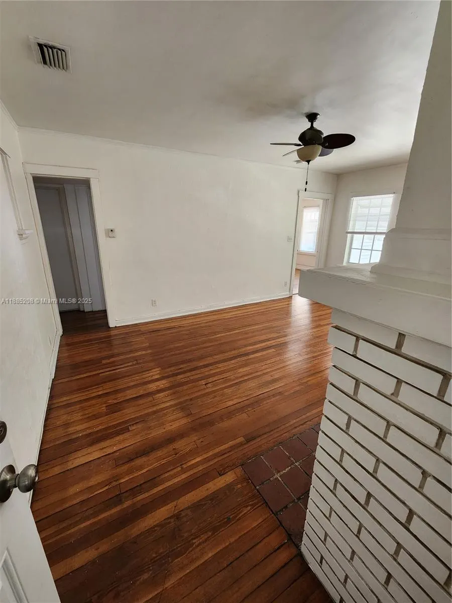 315 Eucalyptus St, #2