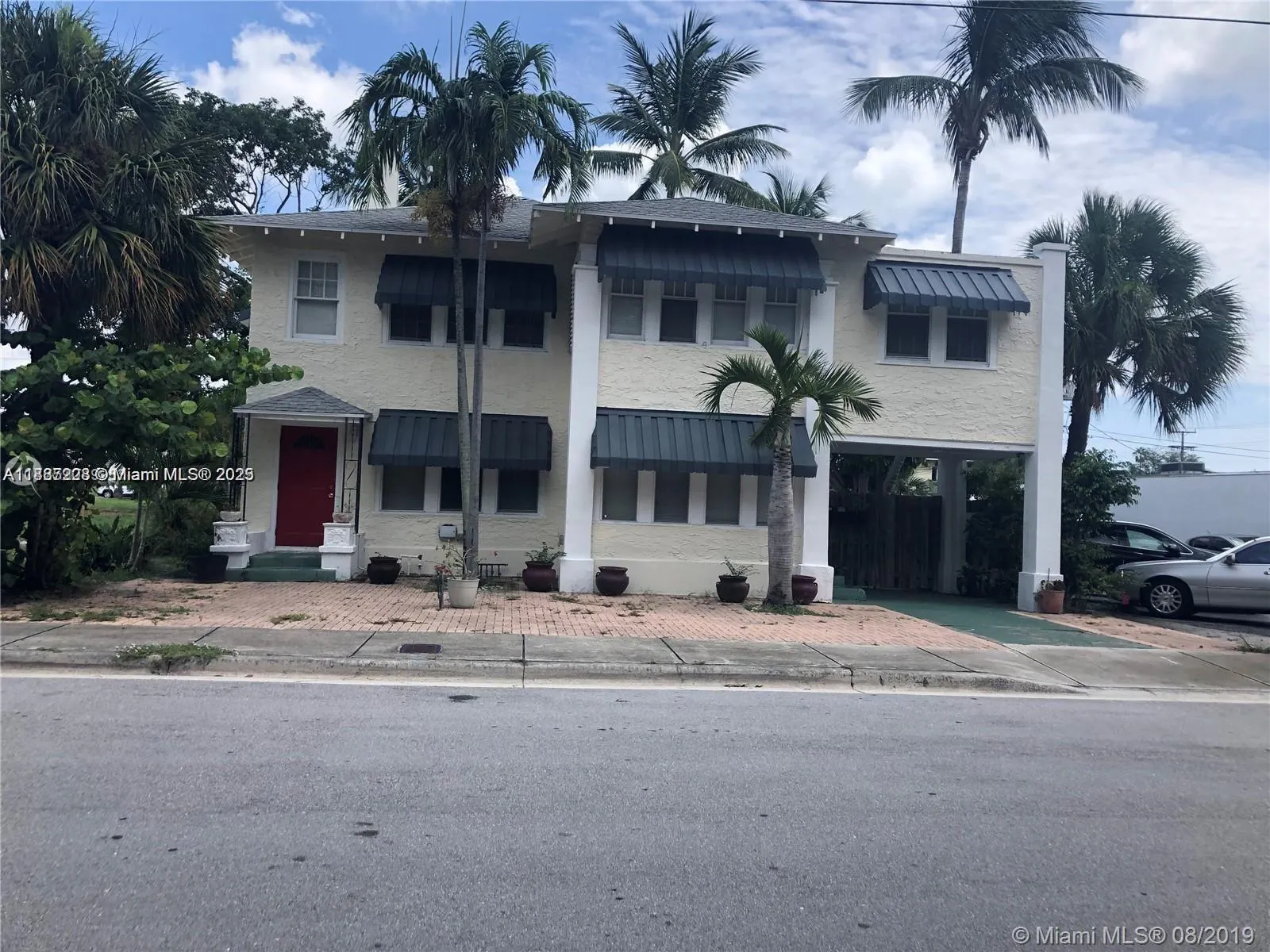 315 Eucalyptus St, #2