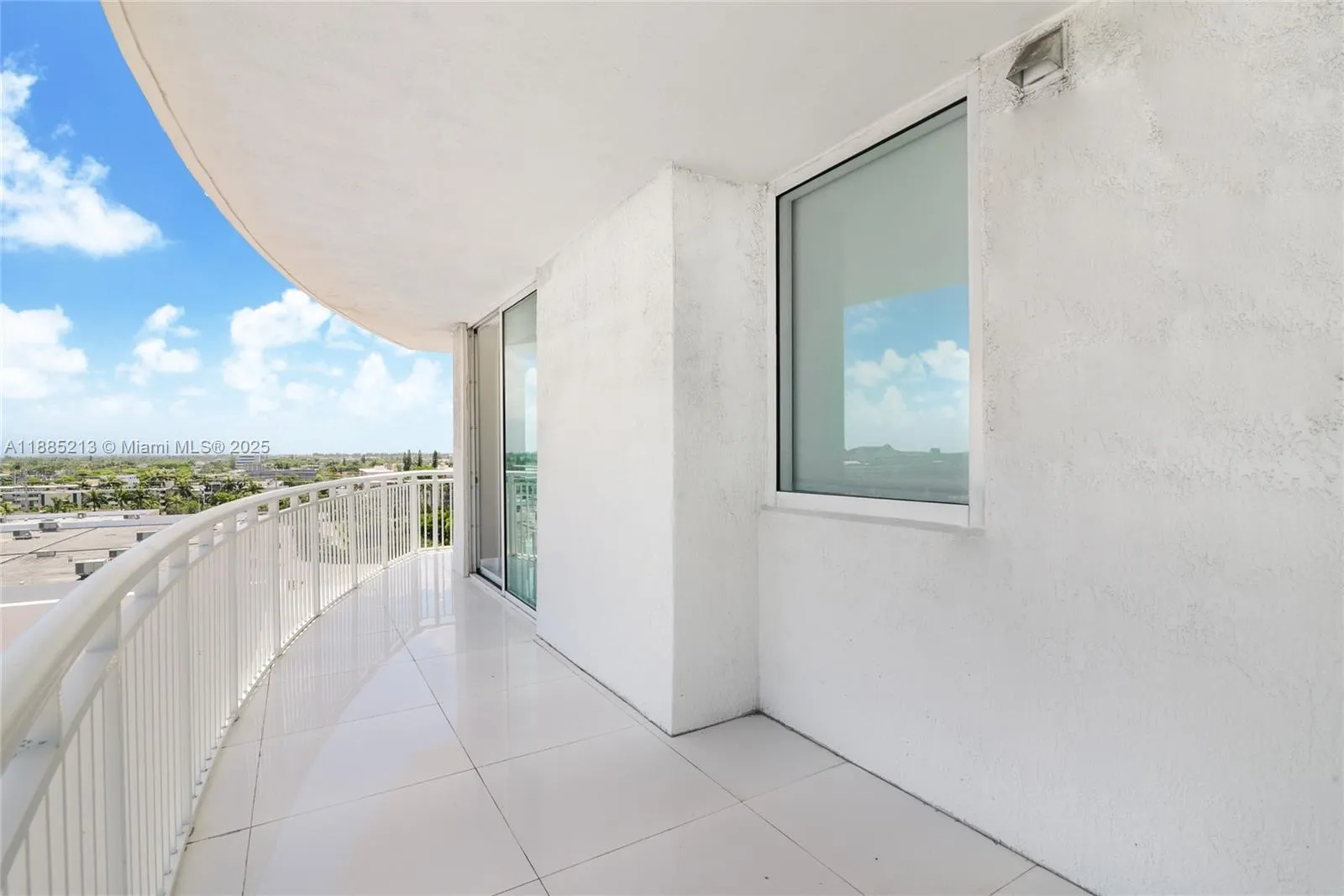 1745 E Hallandale Beach Blvd, #807W