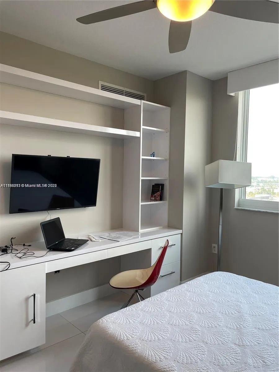 1745 E Hallandale Beach Blvd, #807W