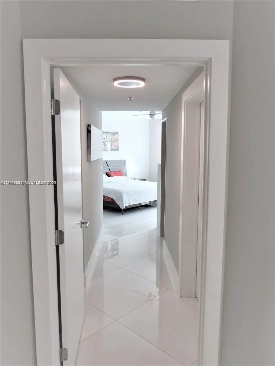 1745 E Hallandale Beach Blvd, #807W