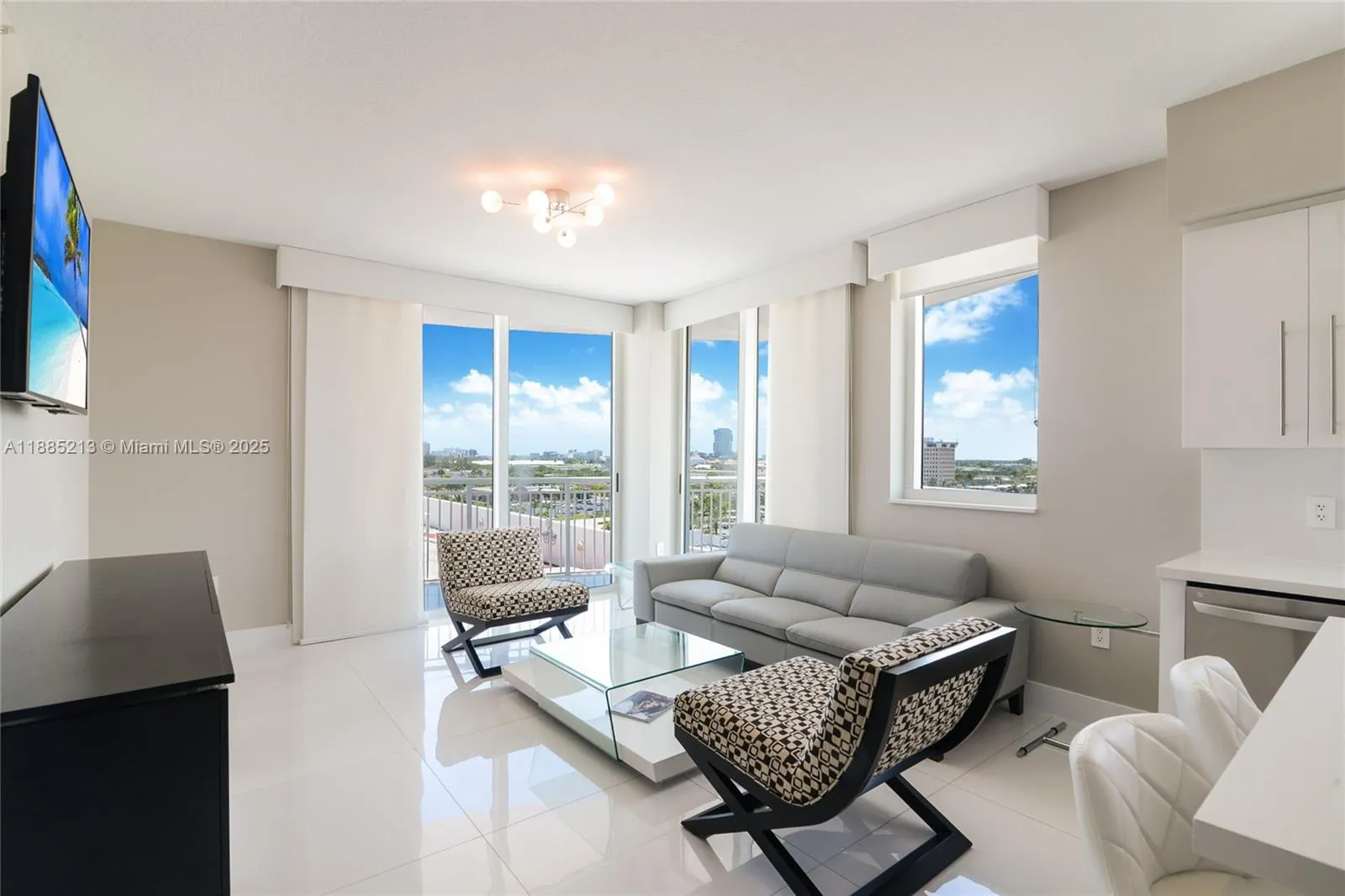 1745 E Hallandale Beach Blvd, #807W