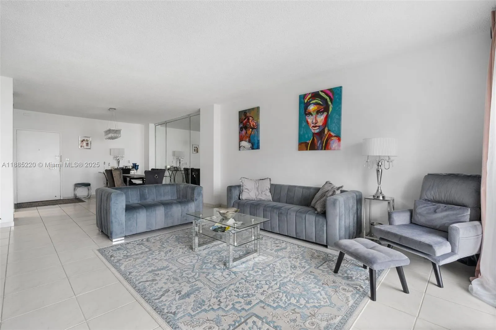300 Bayview Dr, #807