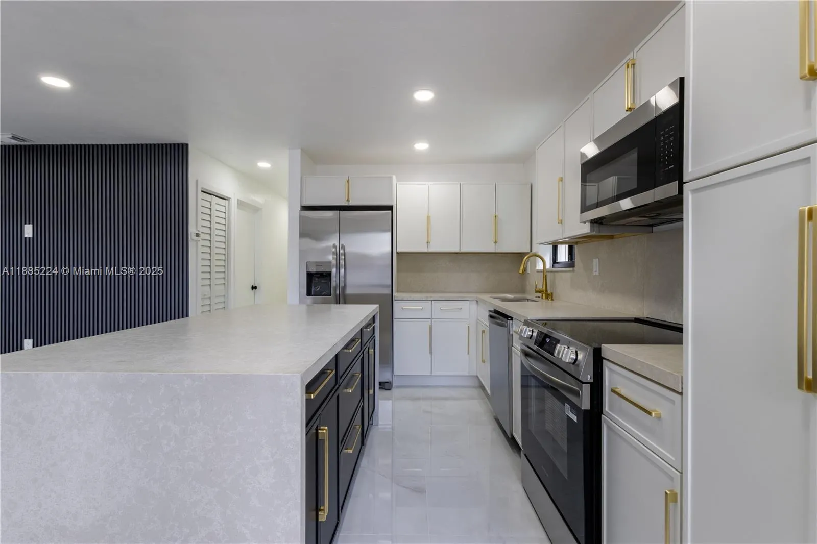1781 NW 94th St