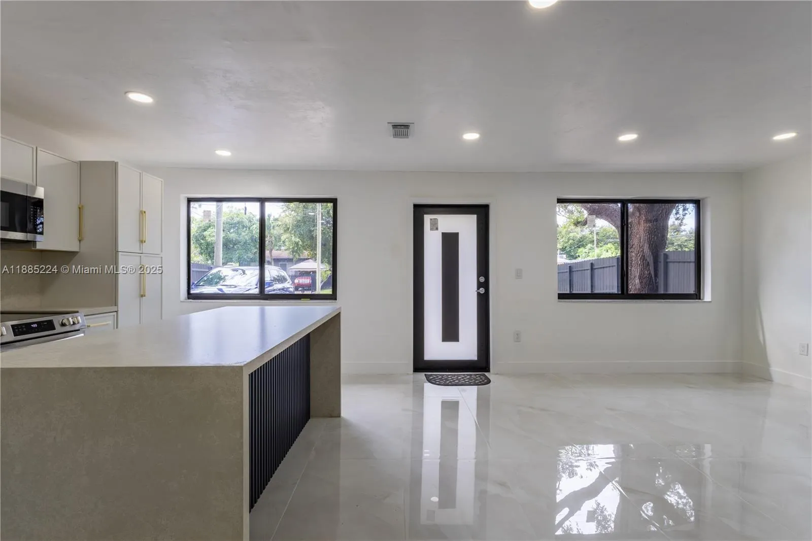 1781 NW 94th St