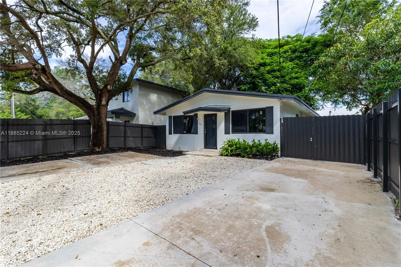 1781 NW 94th St