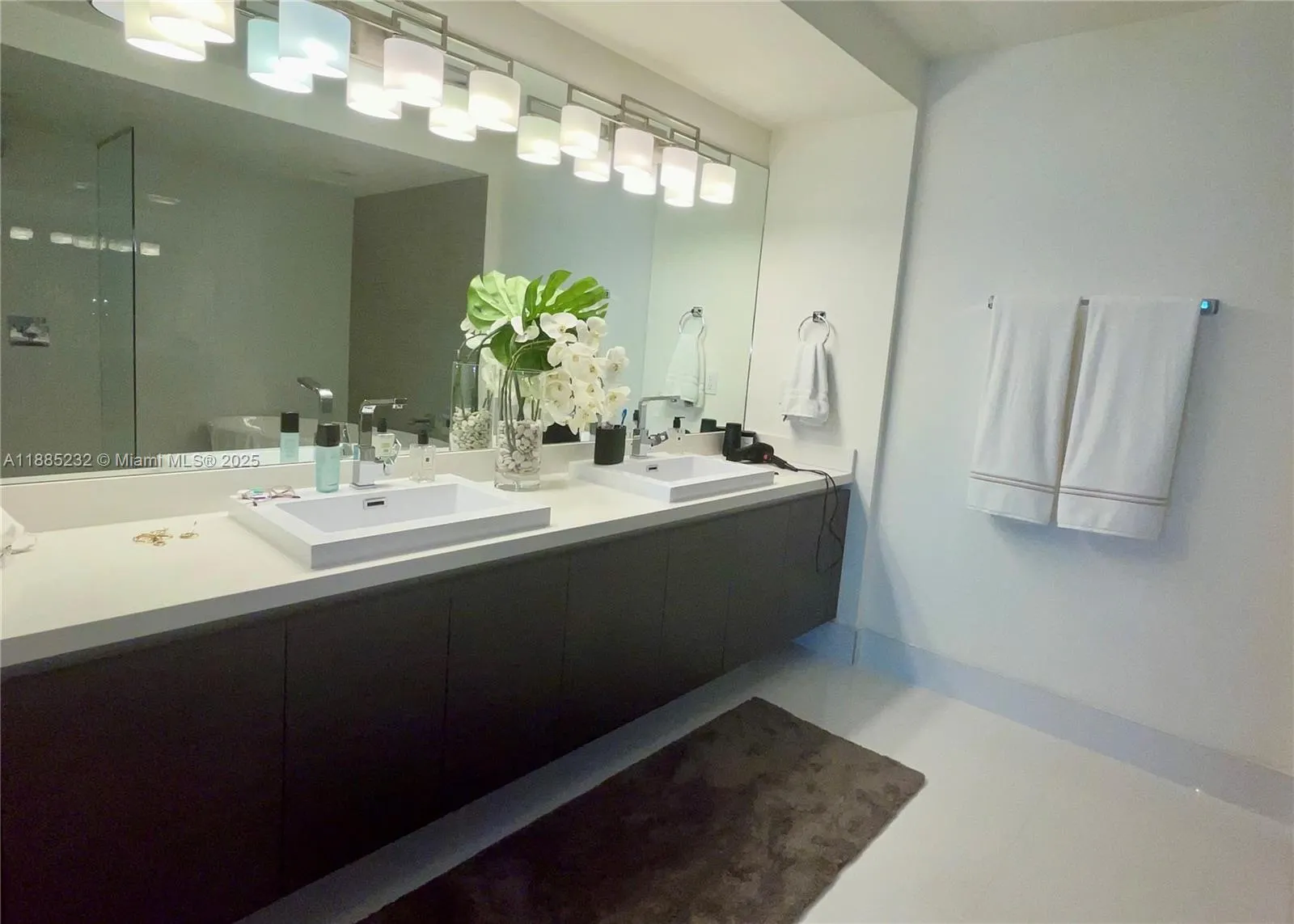 300 Sunny Isles Blvd, #4-1104
