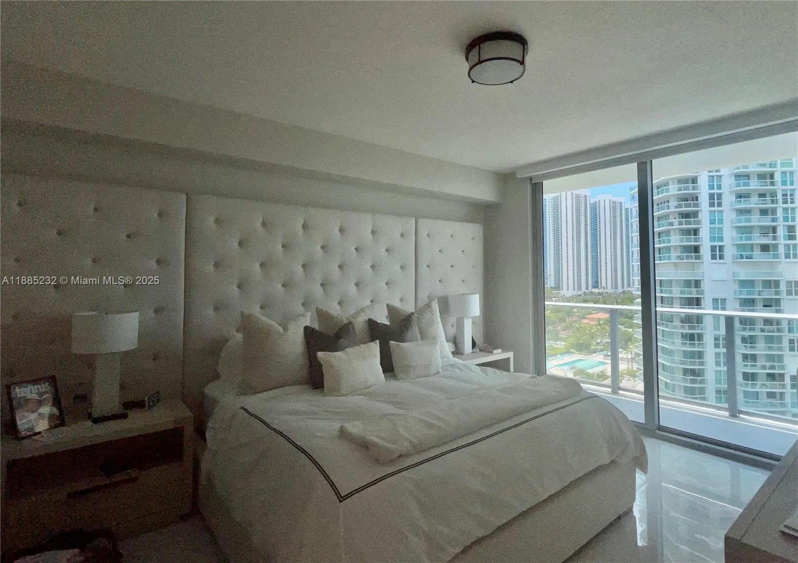 300 Sunny Isles Blvd, #4-1104