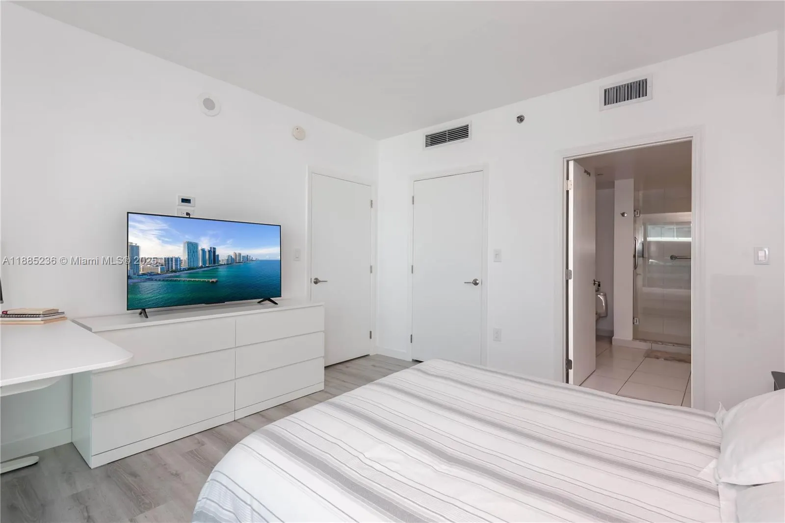 55 SE 6th St, #3403