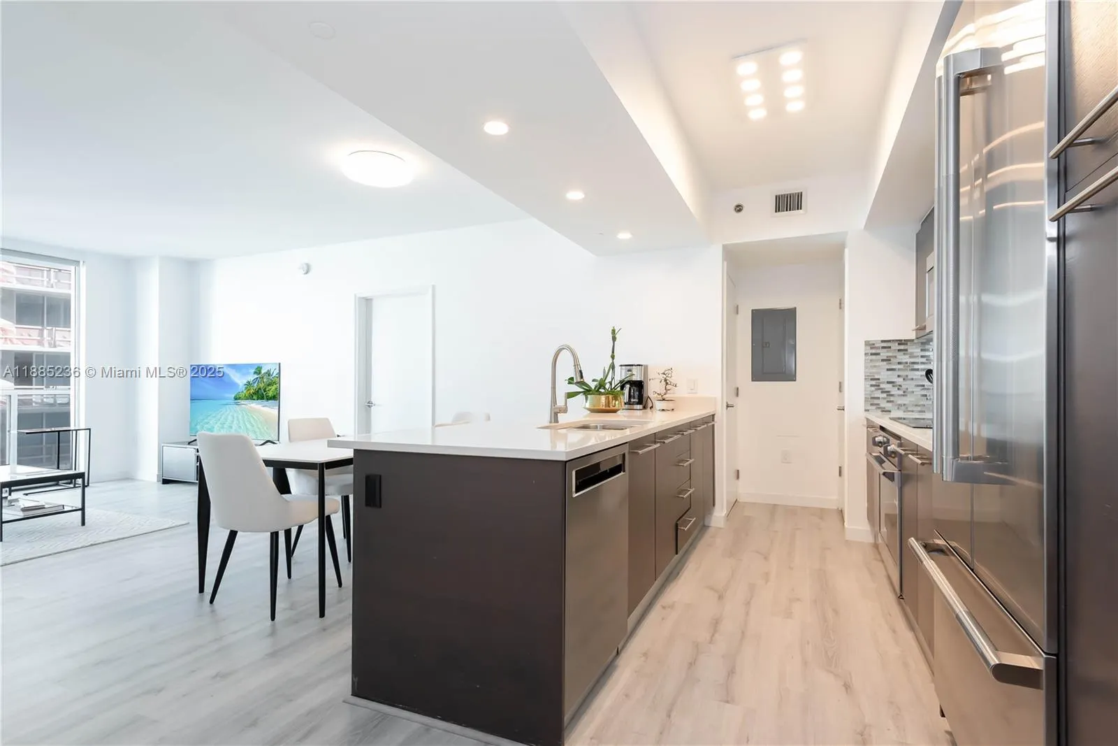 55 SE 6th St, #3403