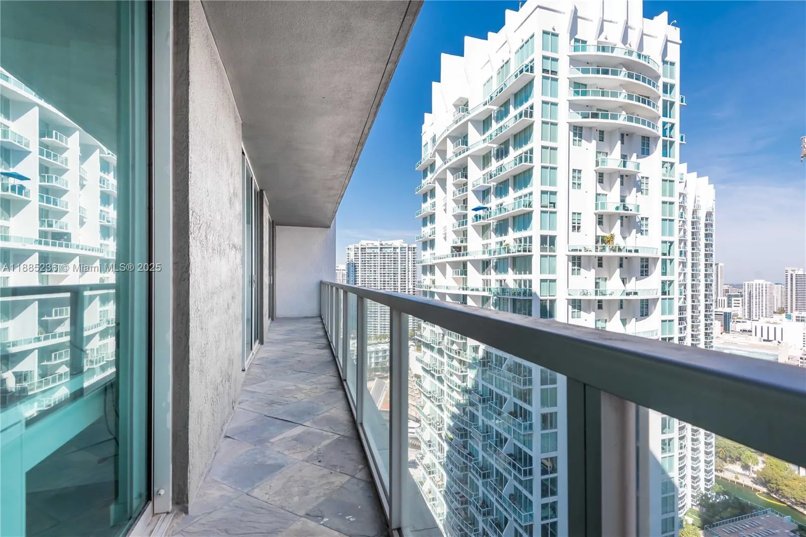 55 SE 6th St, #3403