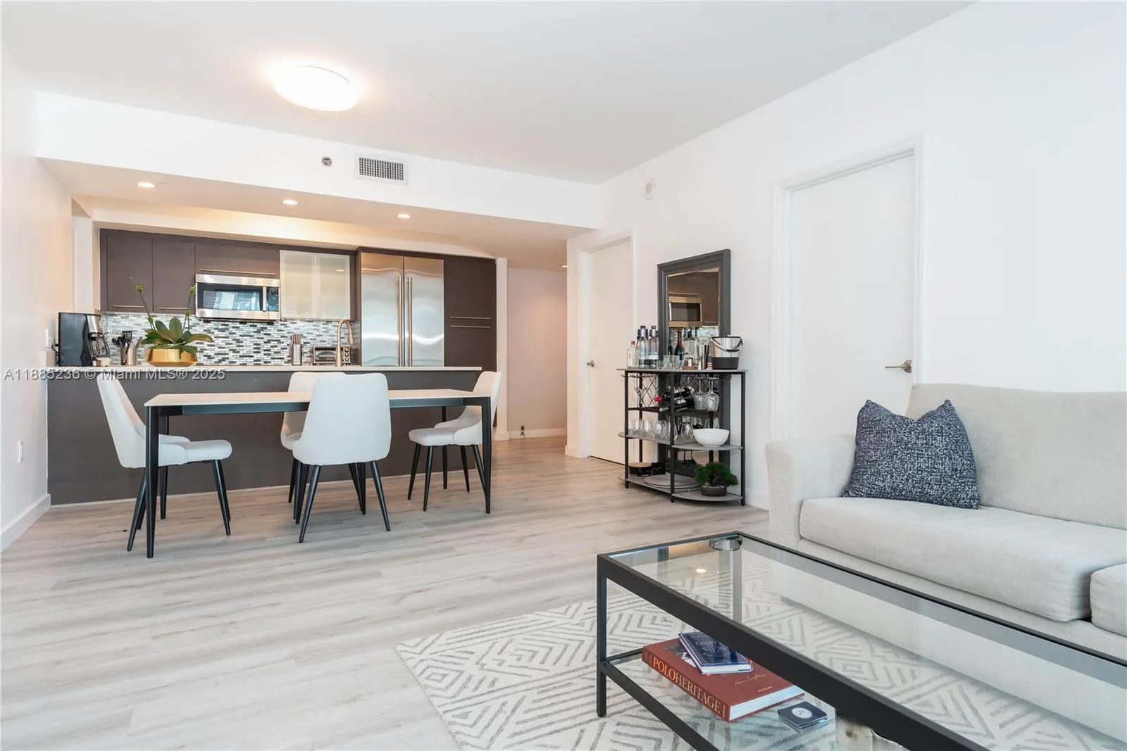 55 SE 6th St, #3403