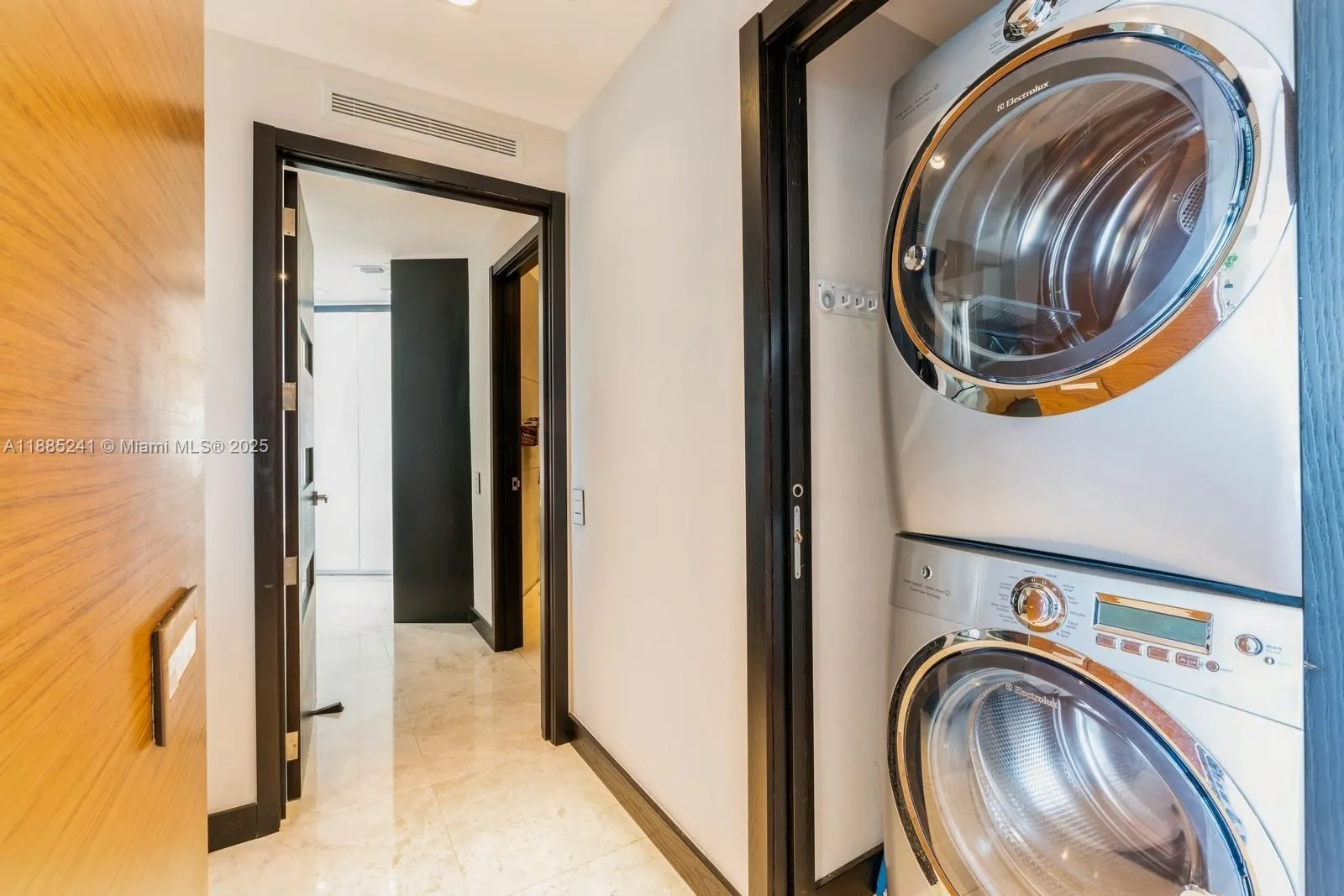 808 Brickell Key, #1406