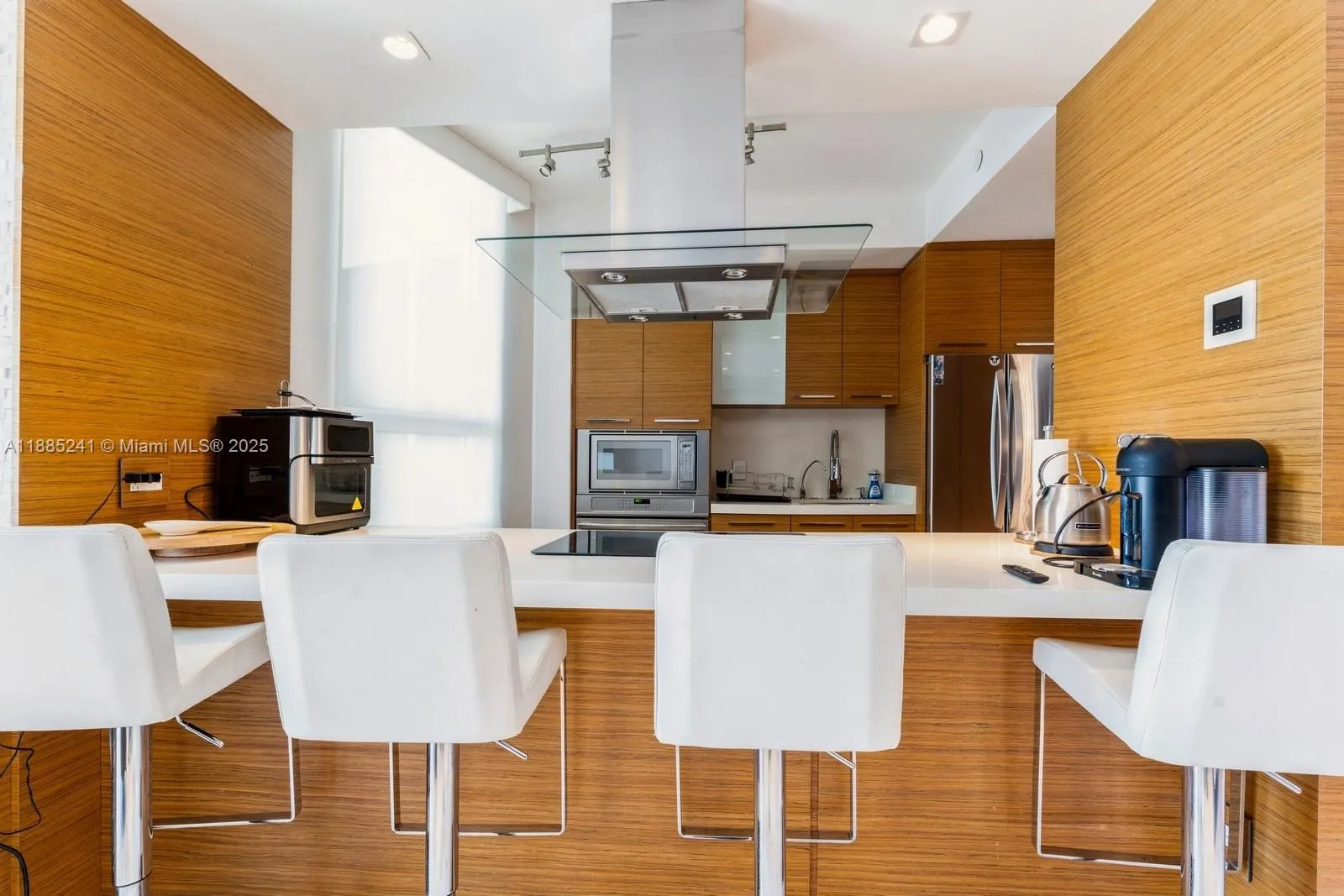 808 Brickell Key, #1406