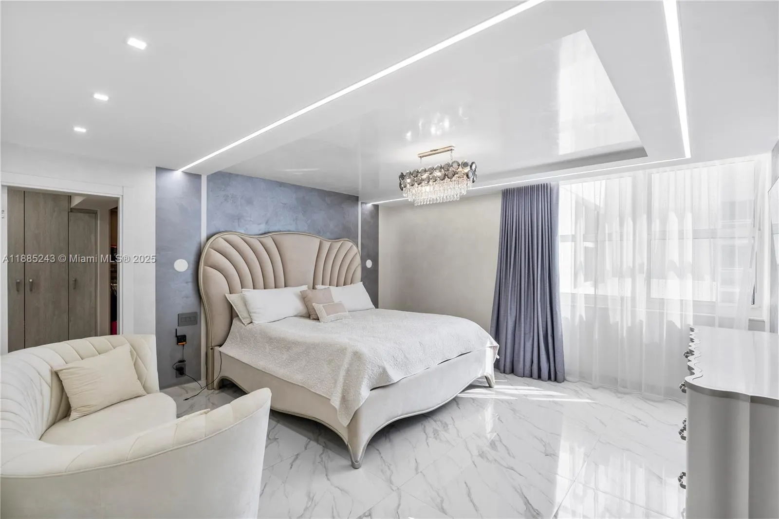 2030 S Ocean Drive, #2127